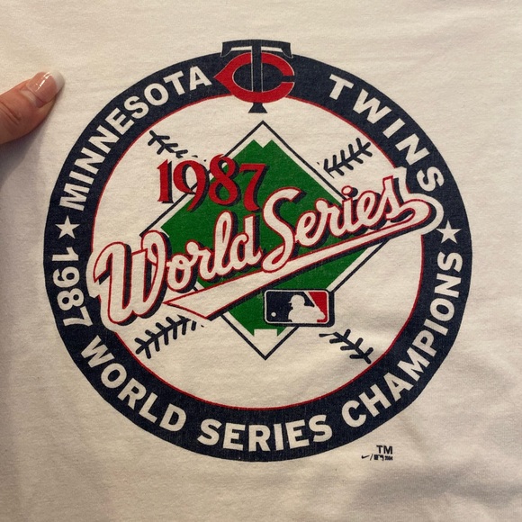 Vintage Minnesota Twins 1987 World Series Shirt - Picture 4 of 7